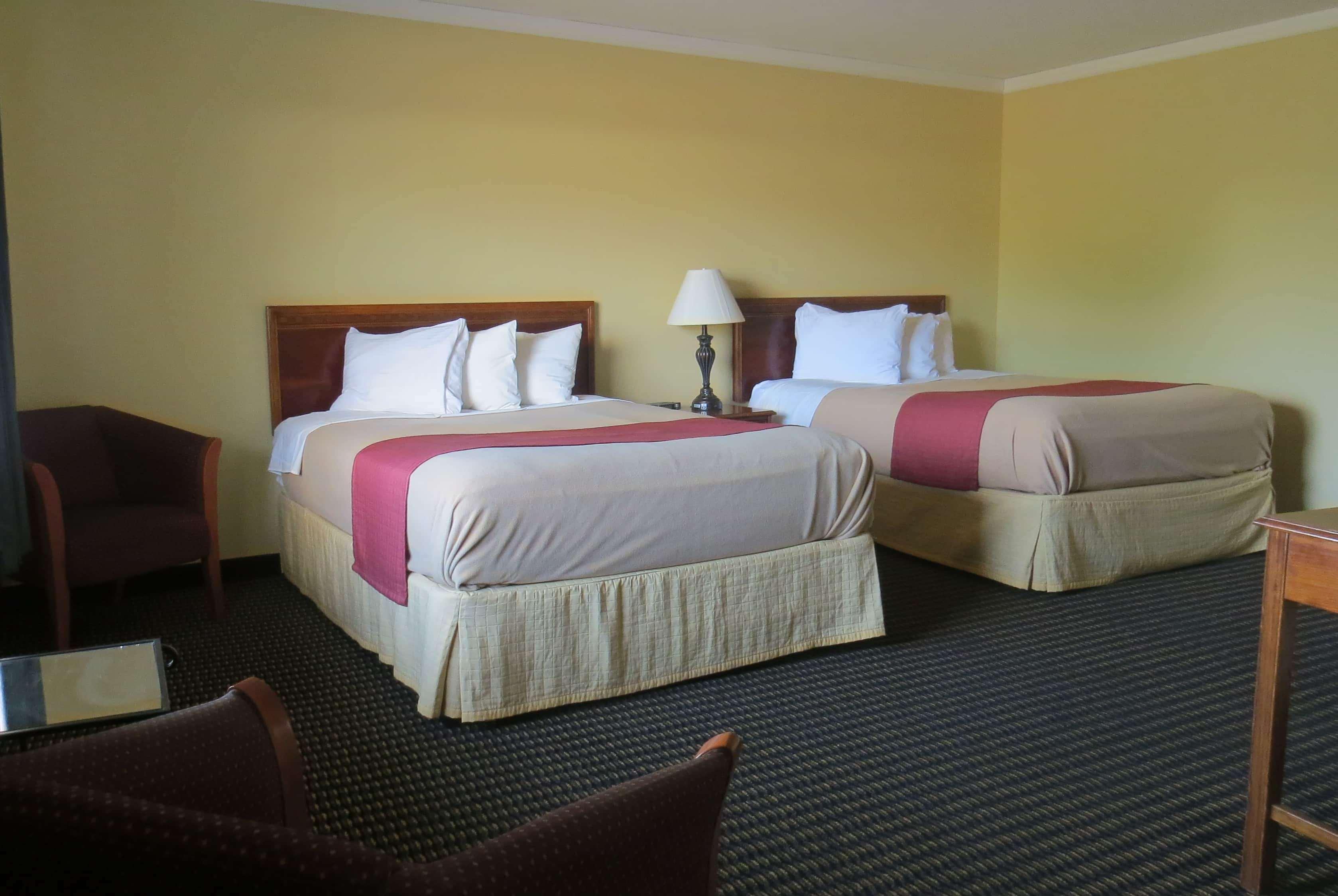 Travelodge By Wyndham Stratton ภายนอก รูปภาพ
