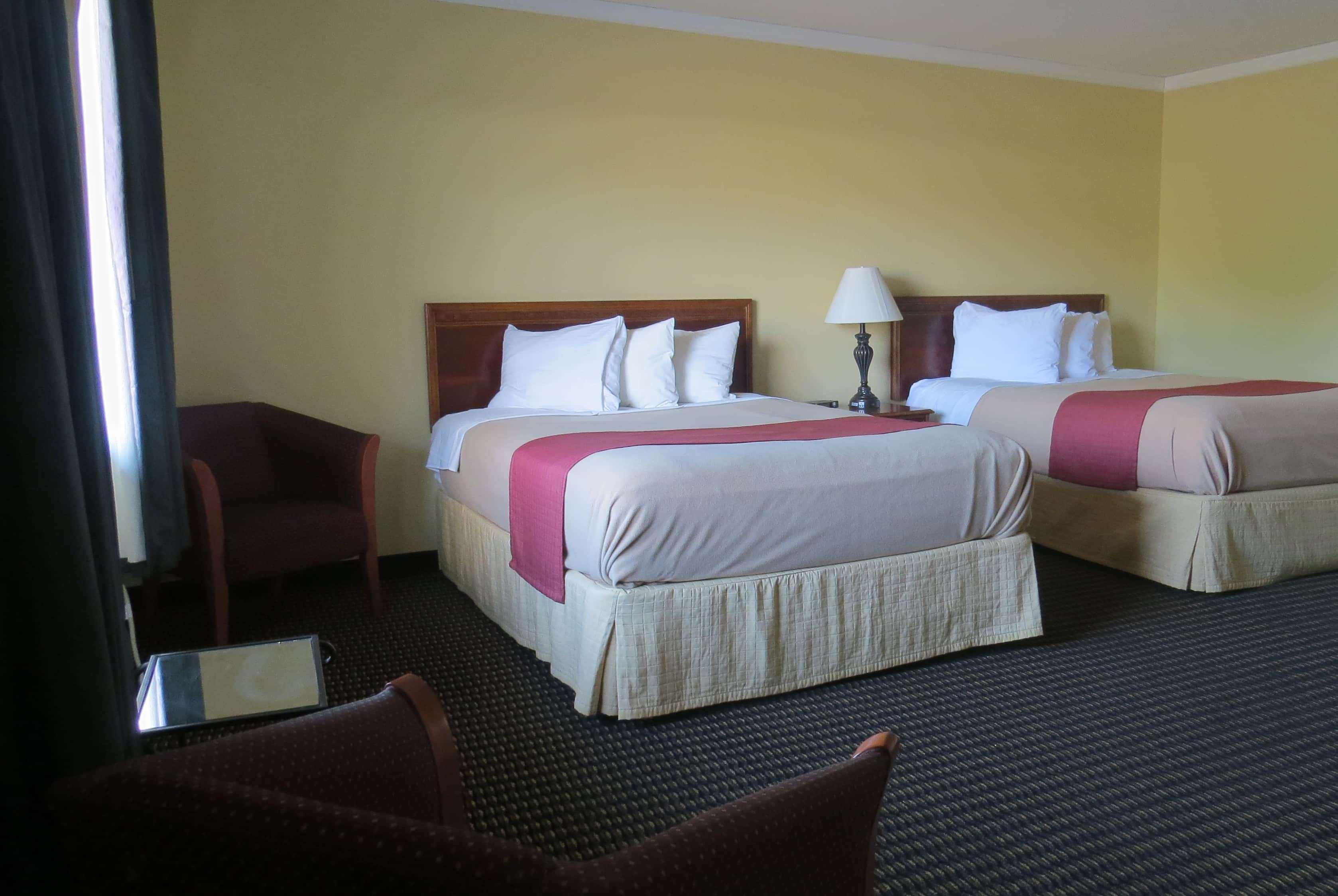 Travelodge By Wyndham Stratton ภายนอก รูปภาพ