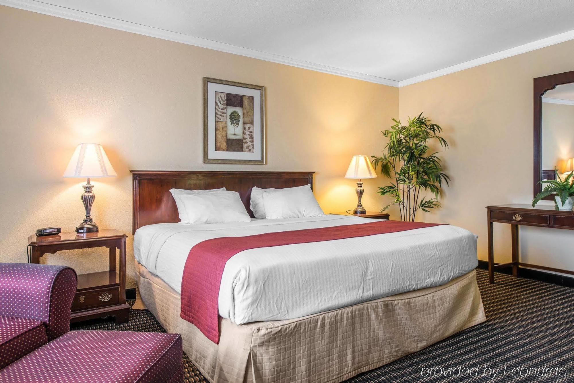 Travelodge By Wyndham Stratton ภายนอก รูปภาพ